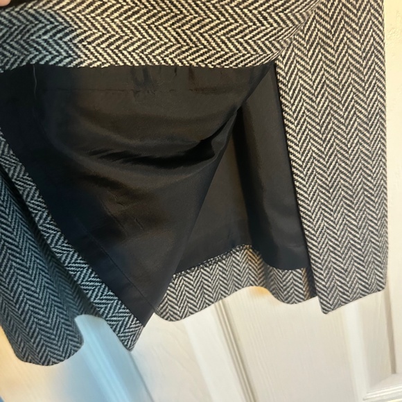 Vintage Valentino Herringbone Pattern Midi Skirt - Picture 7 of 8